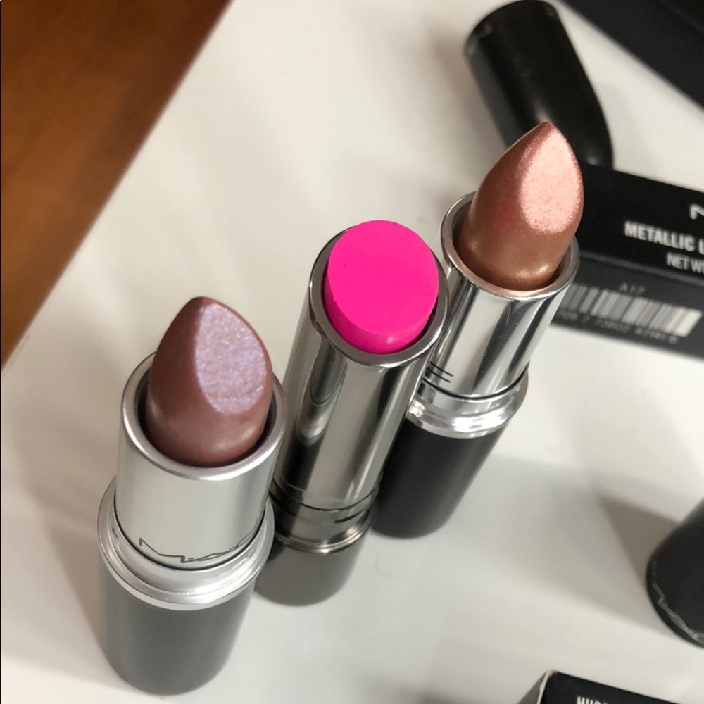 MAC LIMITED EDITION LIP BUNDLE